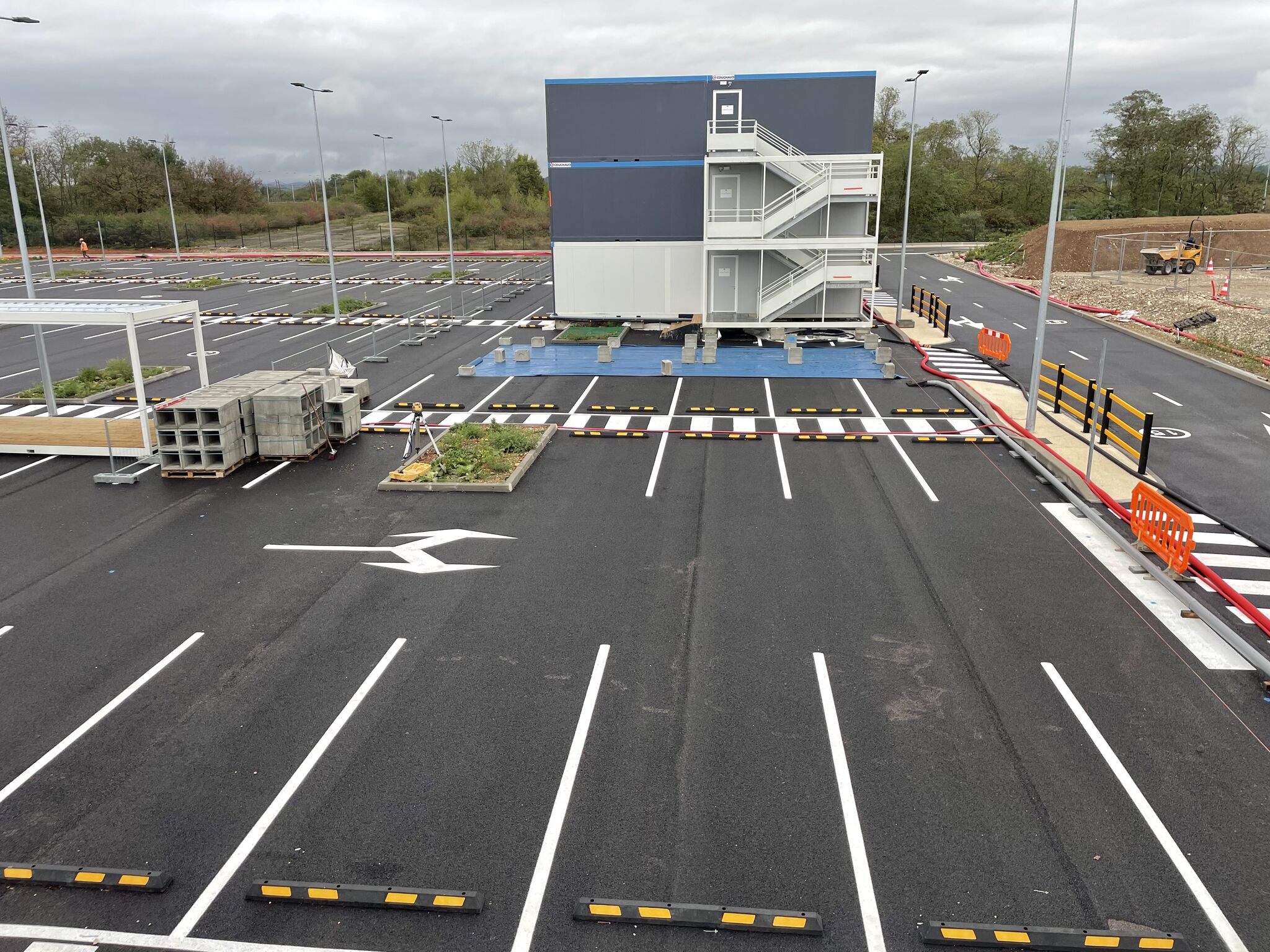 Realisation de 80 plots de fondation pour une base-vie sur le chantier LYS2 - AMAZON-1