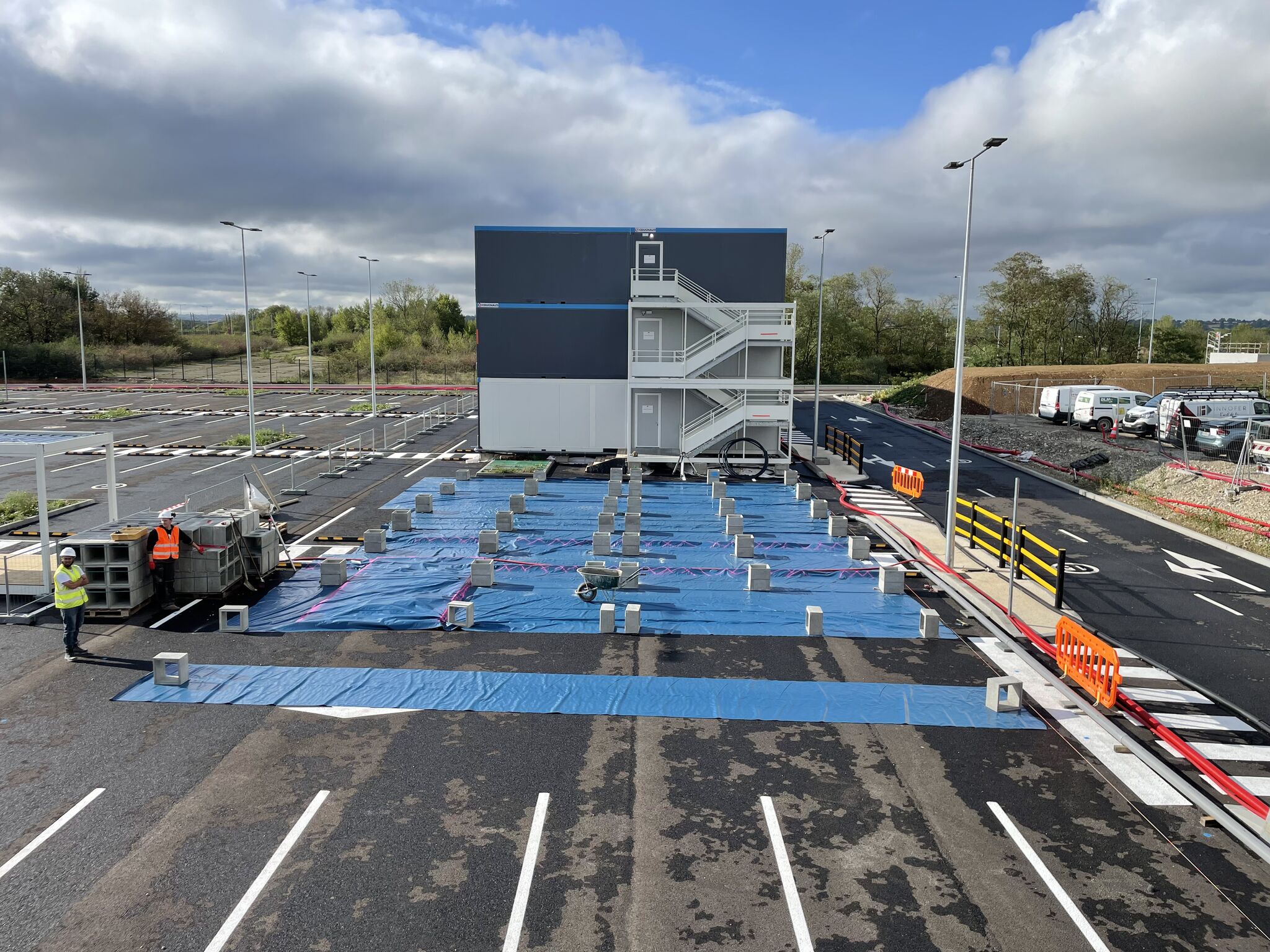 Realisation de 80 plots de fondation pour une base-vie sur le chantier LYS2 - AMAZON-2