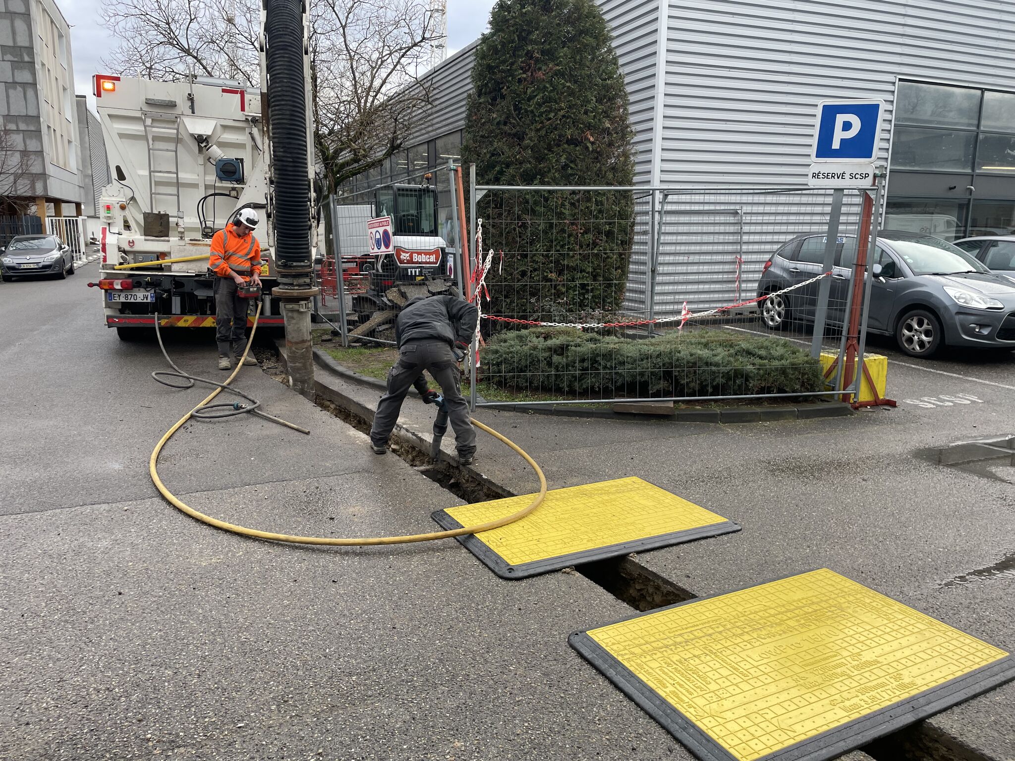 Réalisation des travaux du lot VRD dans le cadre de la rénovation d’un bâtiment et mise aux normes des rejets d’une blanchisserie - ADAPEI 69 et SOGECAT - Lyon 8 -3